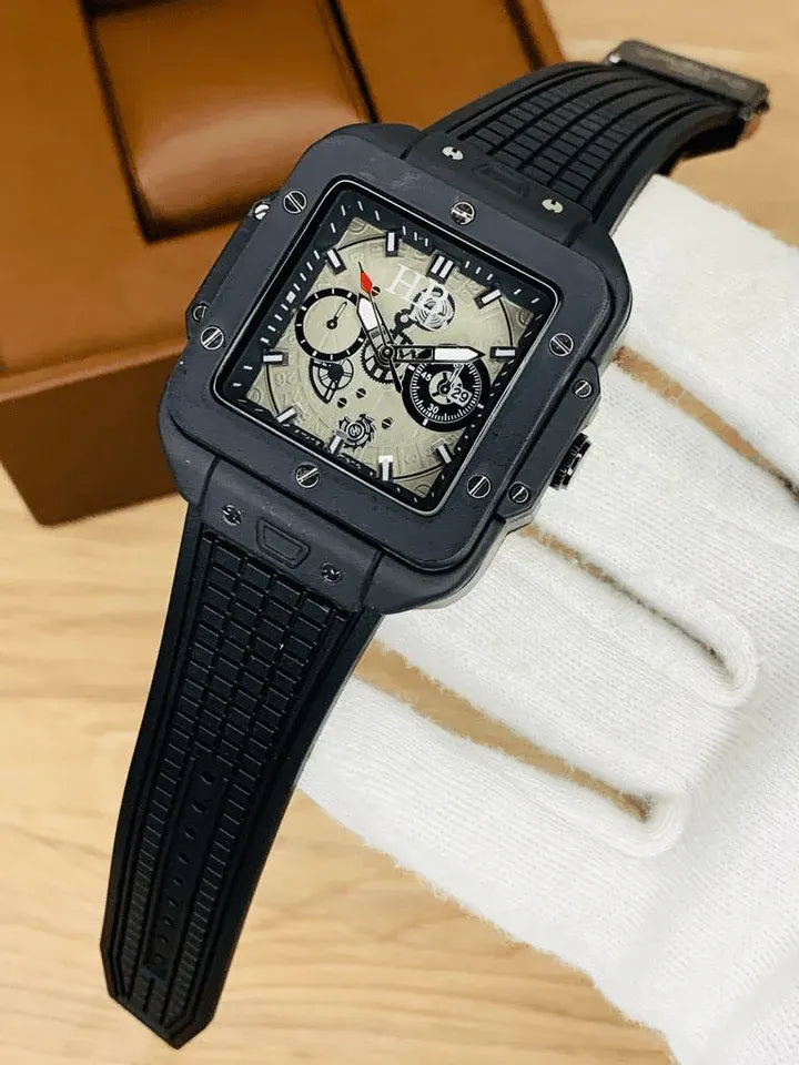 Hublot Men straps watch