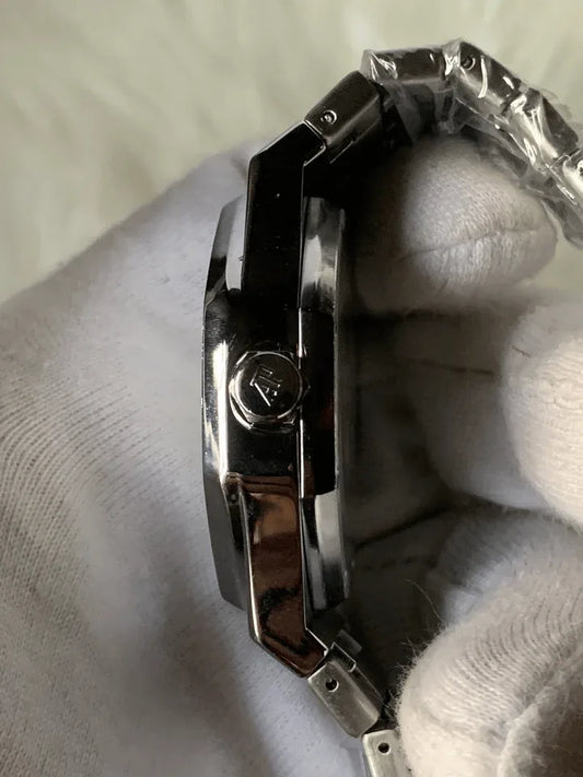 Audemars Piguet Silver |Black |Quartz-1