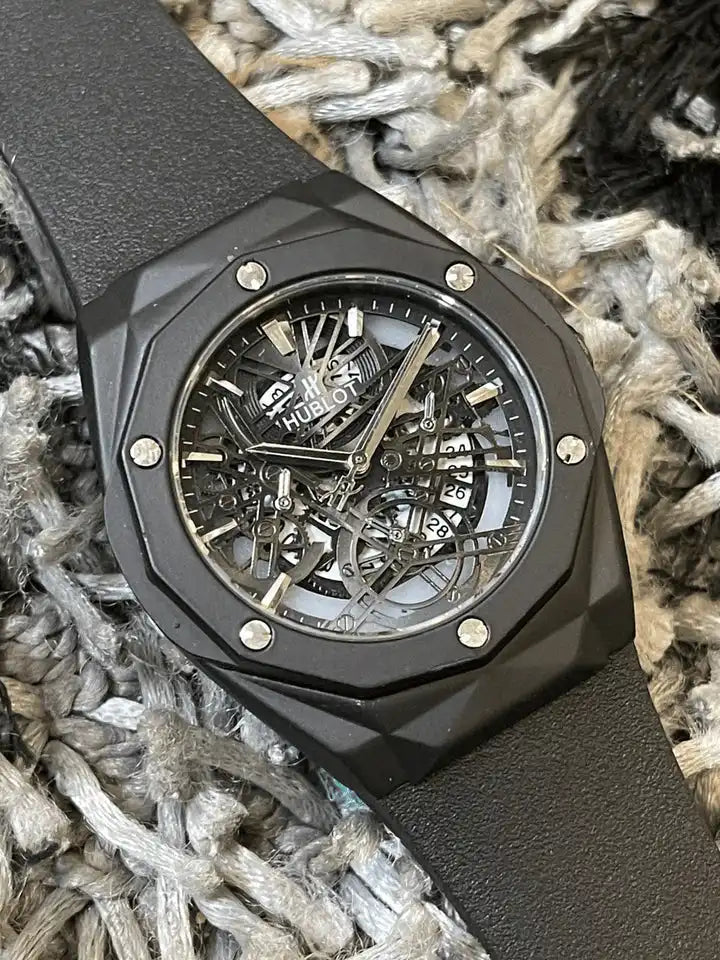 Hublot Men's Straps Watch-11