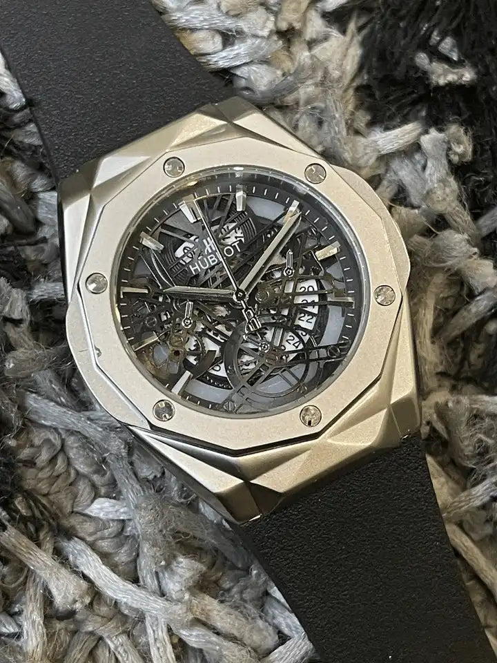 Hublot Men's Straps Watch-12